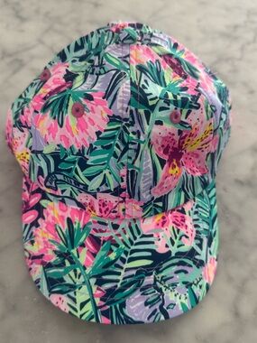 ✨NWT - Lilly Pulitzer Run Around Hat in Tropical Print✨ SOLD OUT
